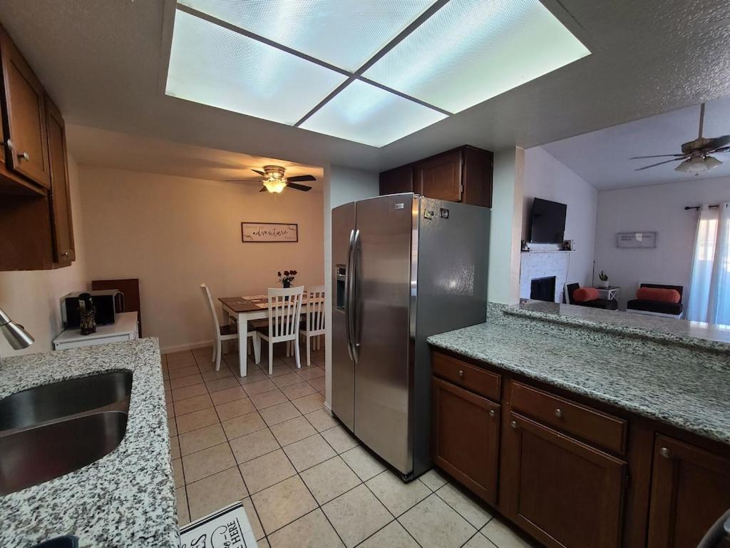 2Bed 1 Bath Condo Near Nellis Afb & The Strip Las Vegas Exterior foto